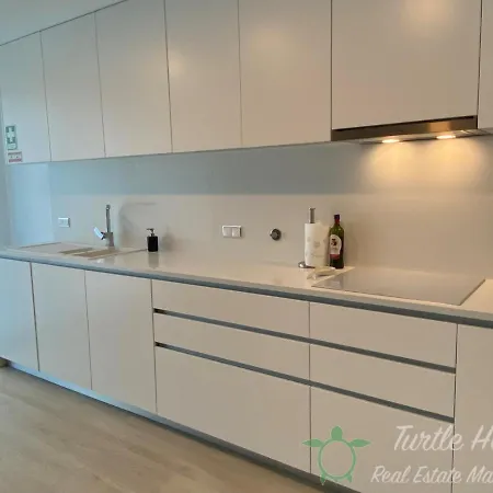 2 Bedroom With Pool And Garage For 2 Cars Lägenhet