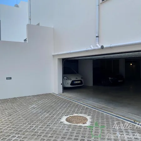 2 Bedroom With Pool And Garage For 2 Cars